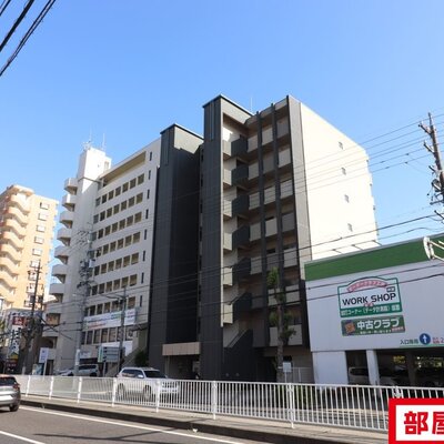 カッコイイ外観ですよね。