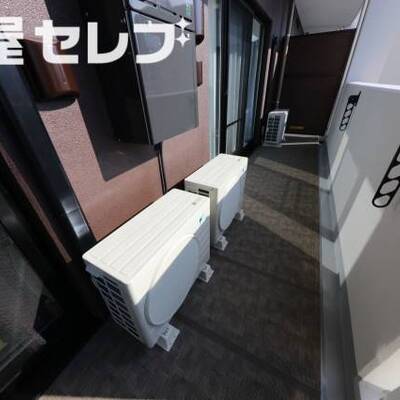 ※モデルルーム（階数によって色合いの相違があります。）