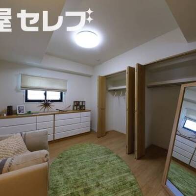 ※モデルルーム（階数によって色合いの相違があります。）