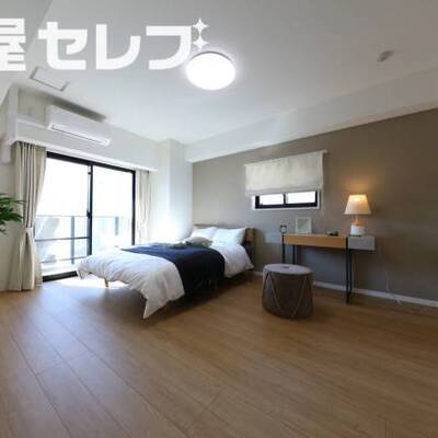 ※モデルルーム（階数によって色合いの相違があります。）