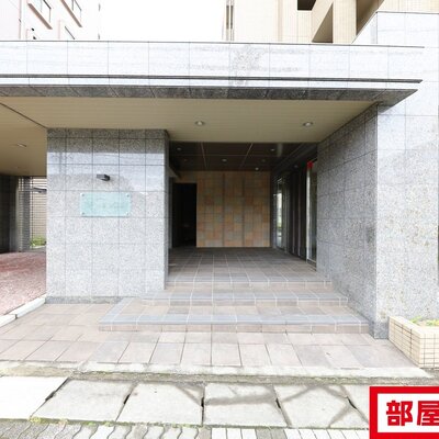 エレベーター完備。
