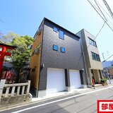 栄生ガレージハウス
