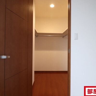 ウォークインクローゼットです。イメージ写真