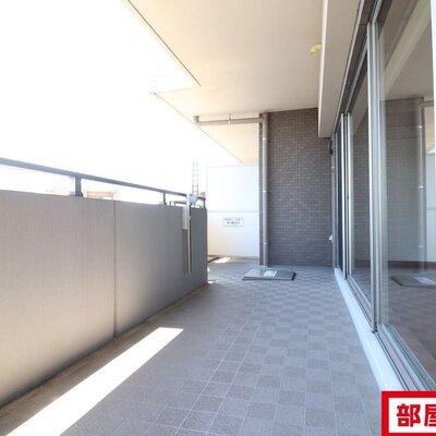 日当たり良好の広々バルコニーです。イメージ写真